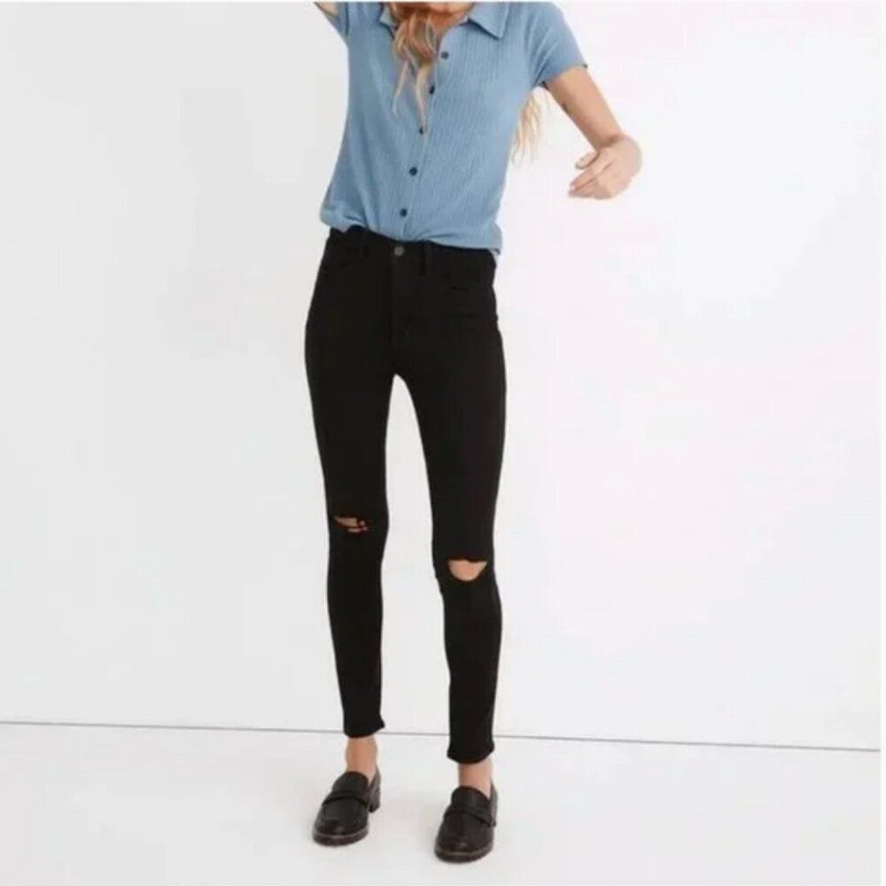Madewell High-Rise Roadtripper Jeans in Davie Wash: Knee-Rip Edition Size 32